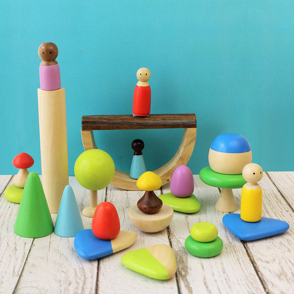 24-Piece Wooden Pretend Play Set with Peg Dolls (3 Years+)